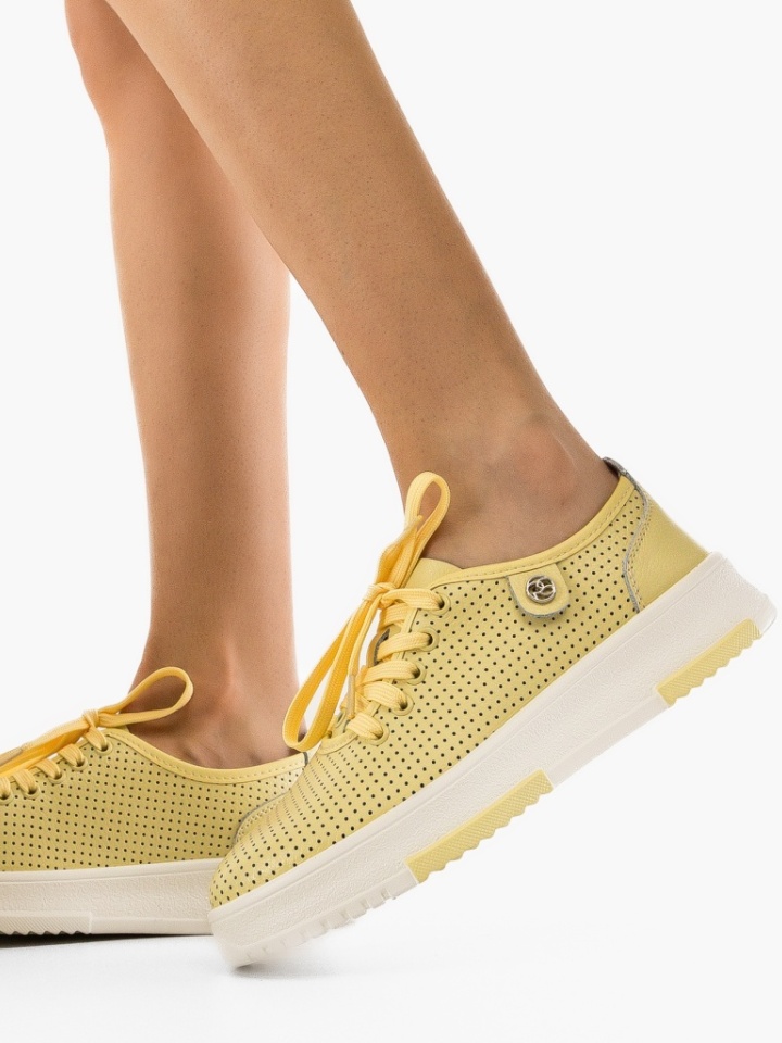 Scarpe casual Gialle Ygrysha - Img 1