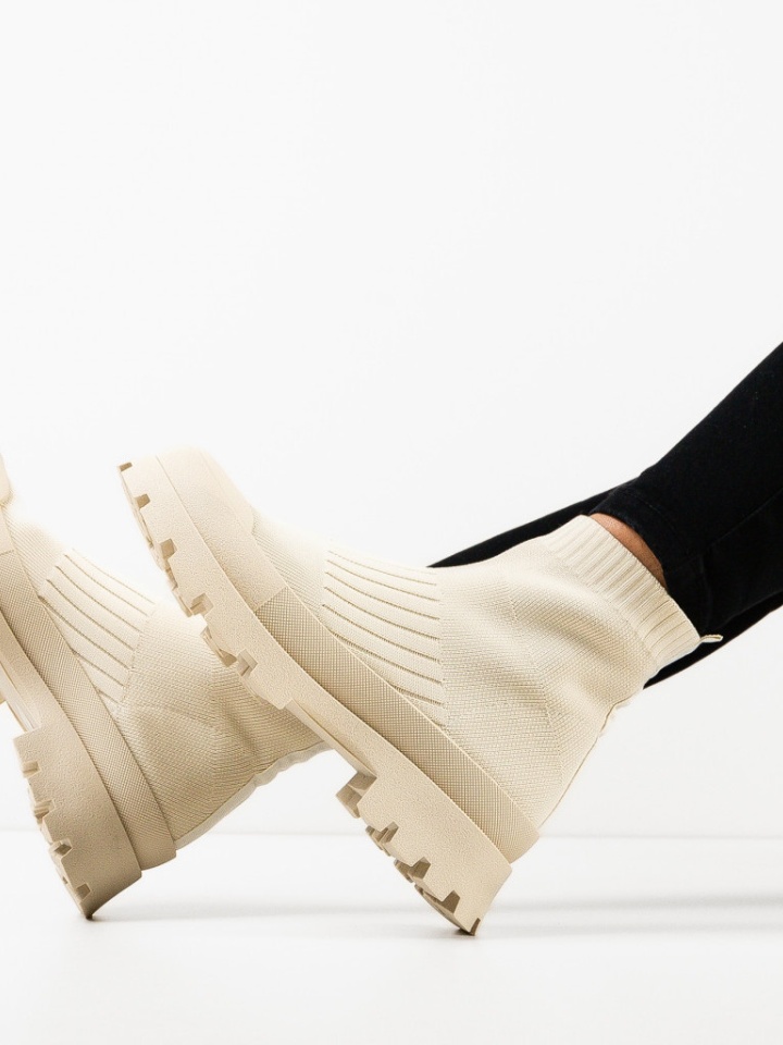 Scarpe sportive Beige Dochi - Img 2