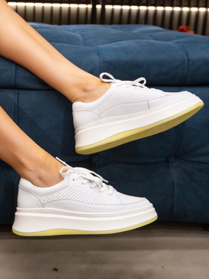 Scarpe sportive Bianche Ronda - Img 1