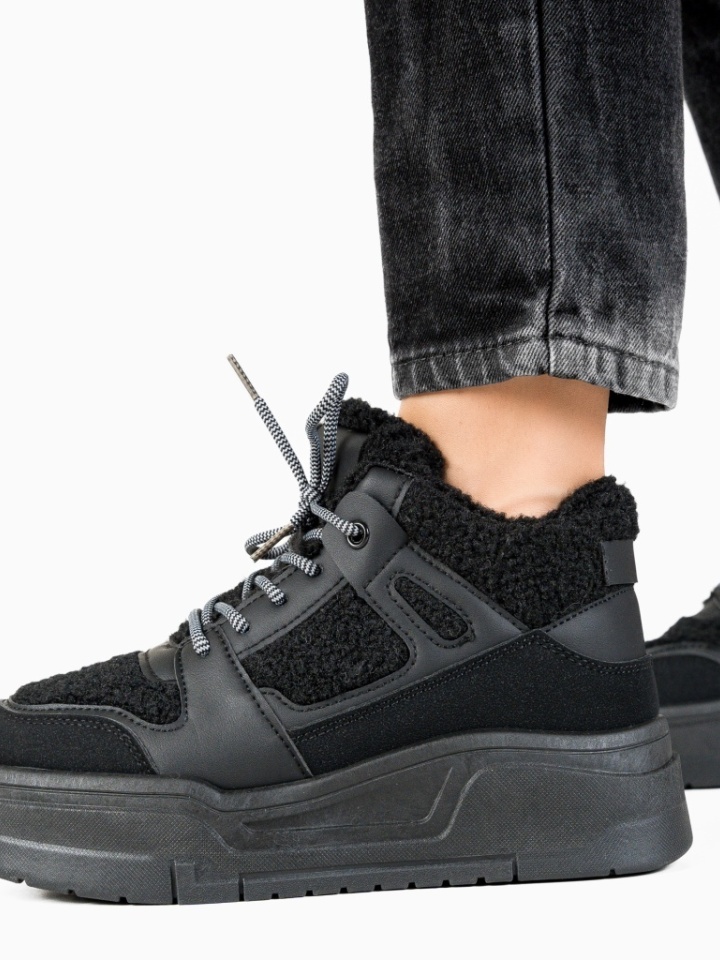 Scarpe sportive Nere Pupujen - Img 1