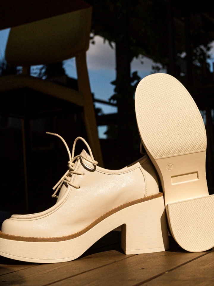 Scarpe casual Beige Aylmer - Img 8