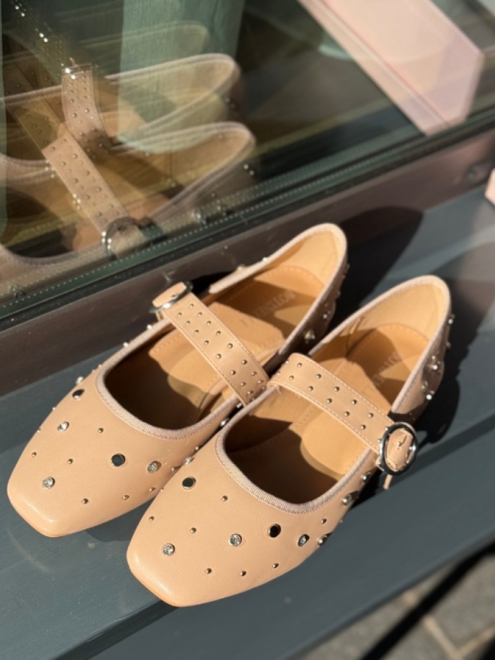 Scarpe casual Beige Obres - Img 8