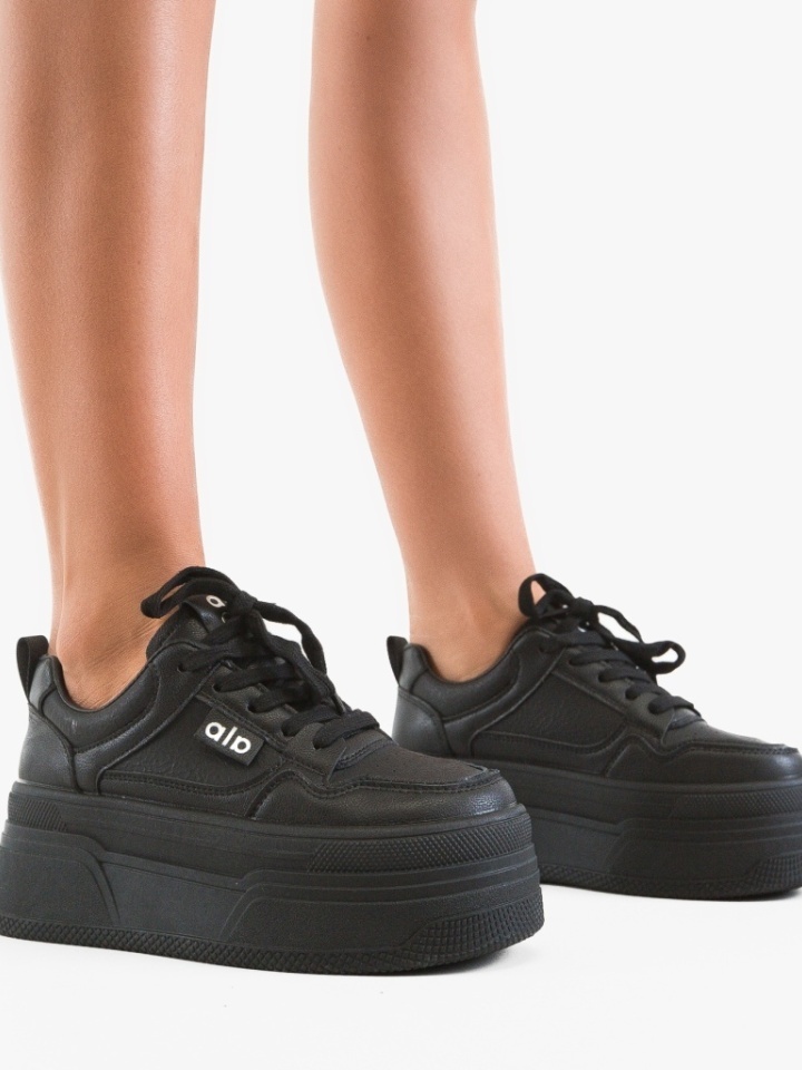 Scarpe sportive Nere Hallo