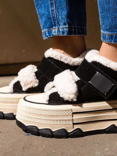 Scarpe sportive Nere Ojuh