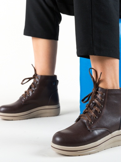 Scarpe casual Marroni Lakiob