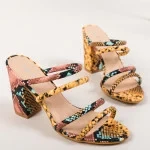 Sandale z debelo peto