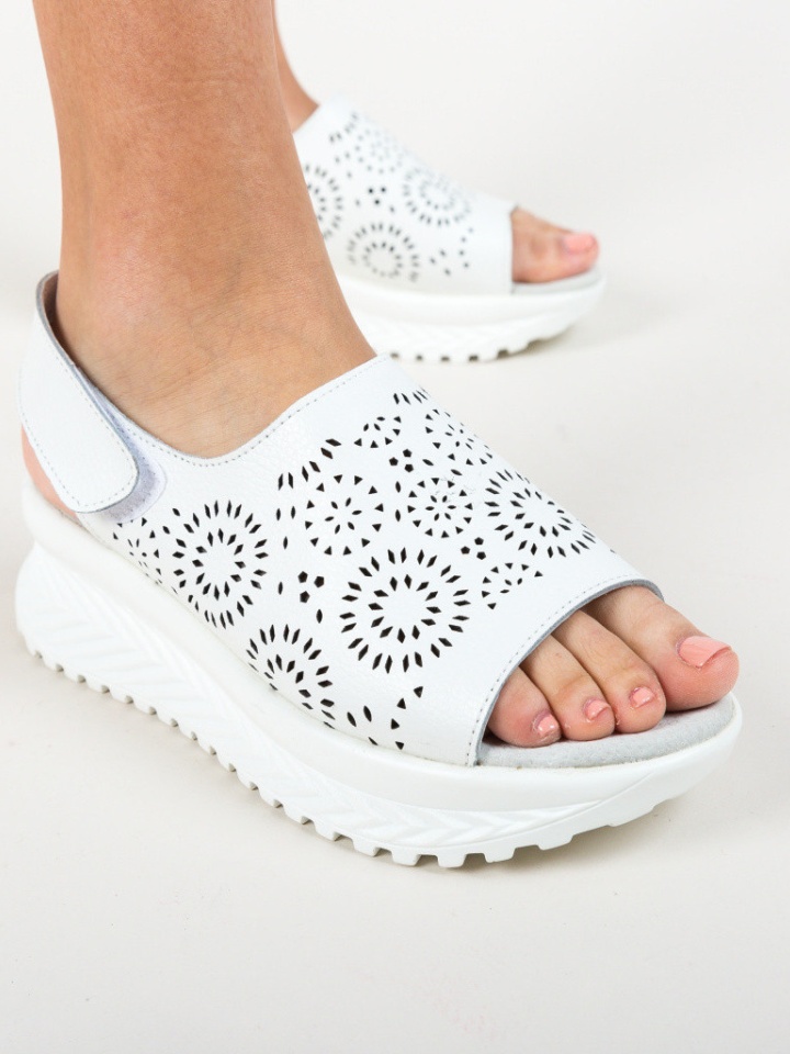 Sandale s platformo Iris Beli