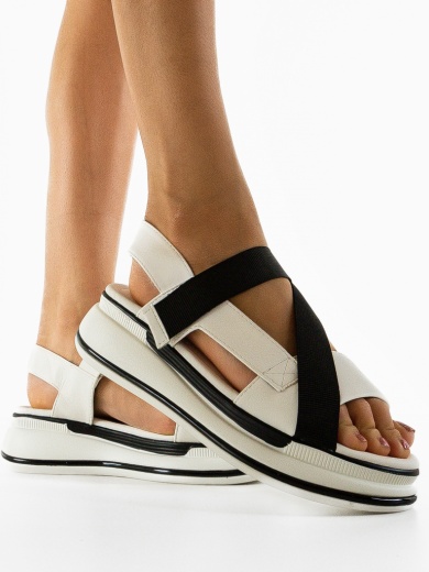 Sandale s platformo Corfu Beli