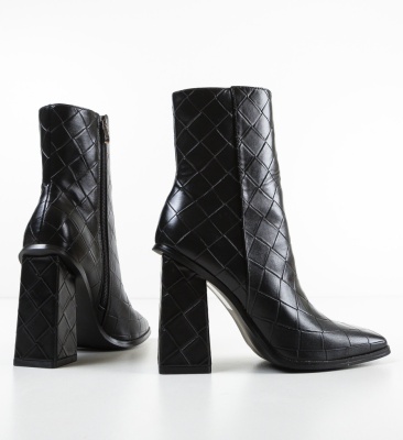 Botine Kay Negre
